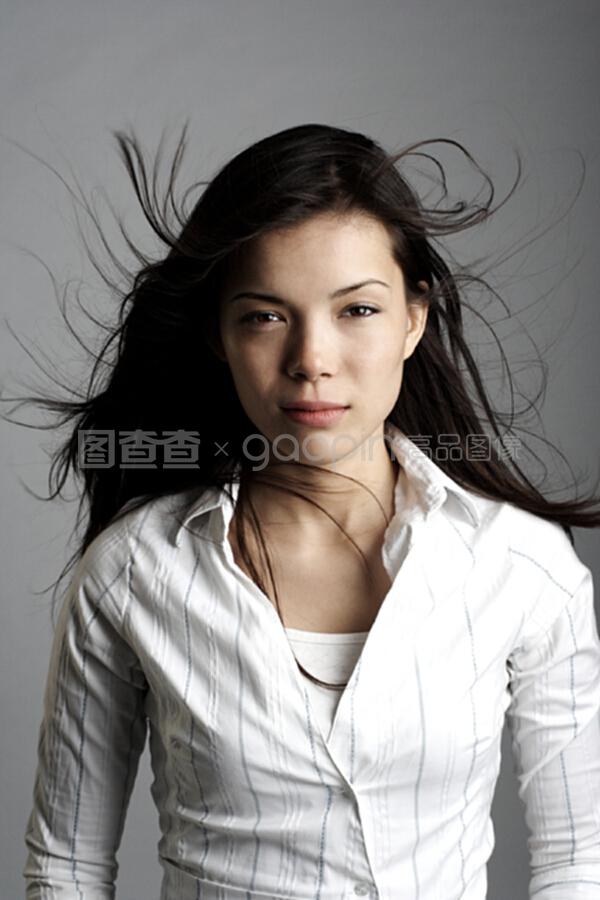 128间房主播跳舞 弹壳舞步